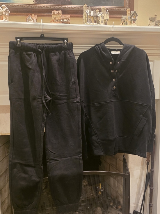 Zenana Outfitters Pants - Zenana Outfitters Black Henley Sweatshirt & Jogger Set